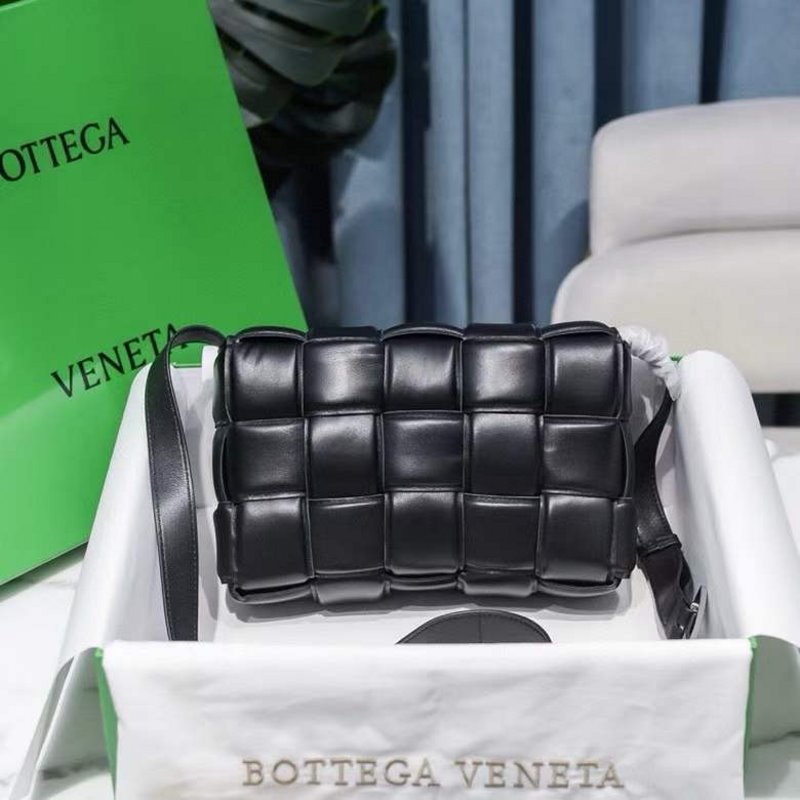 Bottega Veneta Cassette Pillow Bag BG02816