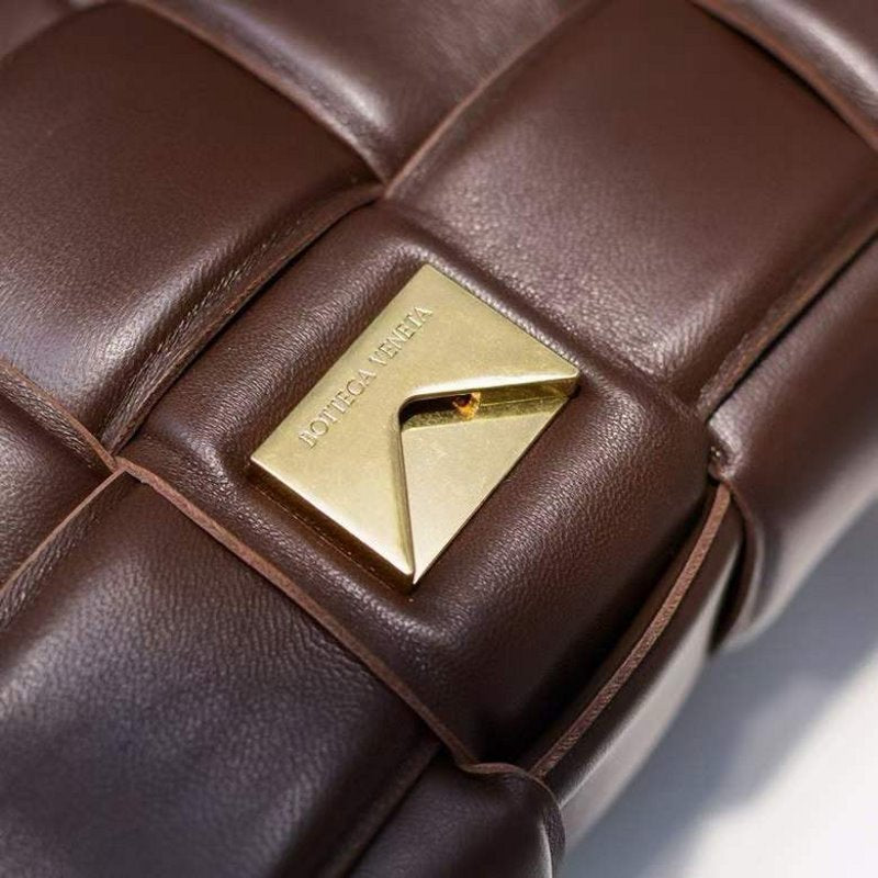 Bottega Veneta Cassette Pillow Bag BG02817