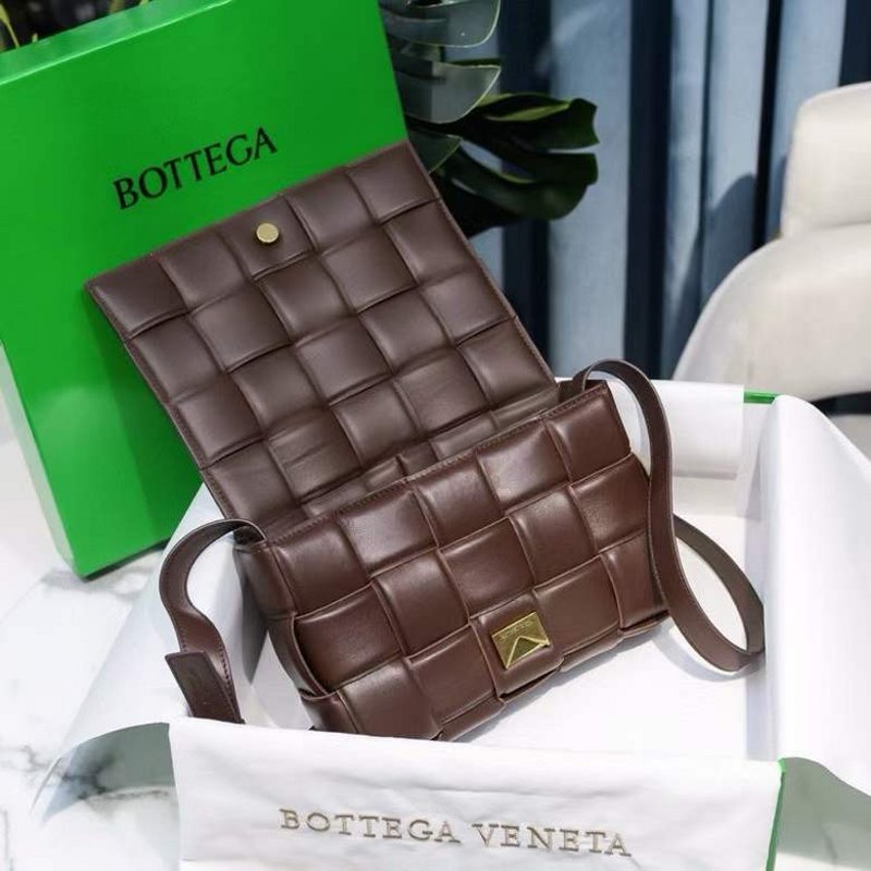 Bottega Veneta Cassette Pillow Bag BG02817