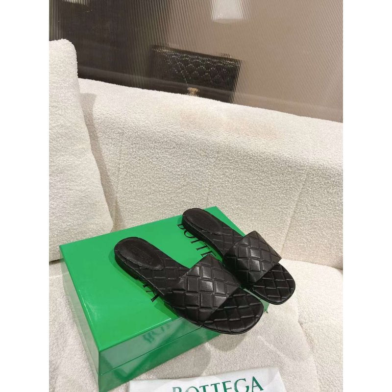 Bottega Veneta Flat Slippers SH010033