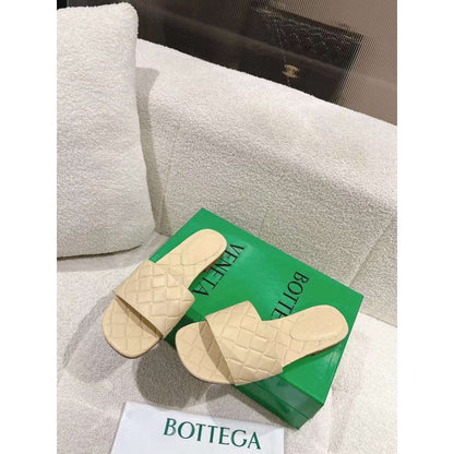 Bottega Veneta Flat Slippers SH010035