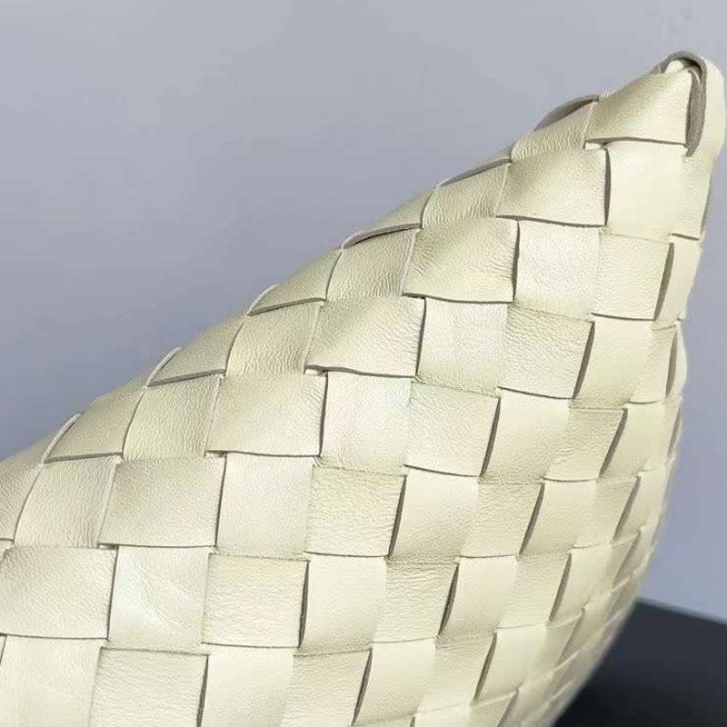 Bottega Veneta Hop Hand Bag BG03000