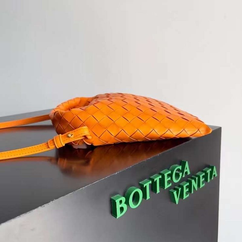 Bottega Veneta Mini Hop Hand Bag BG03002