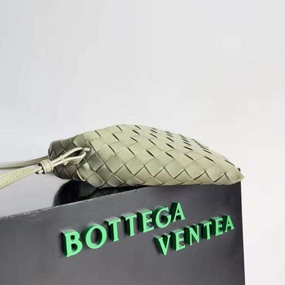 Bottega Veneta Mini Hop Hand Bag BG03003