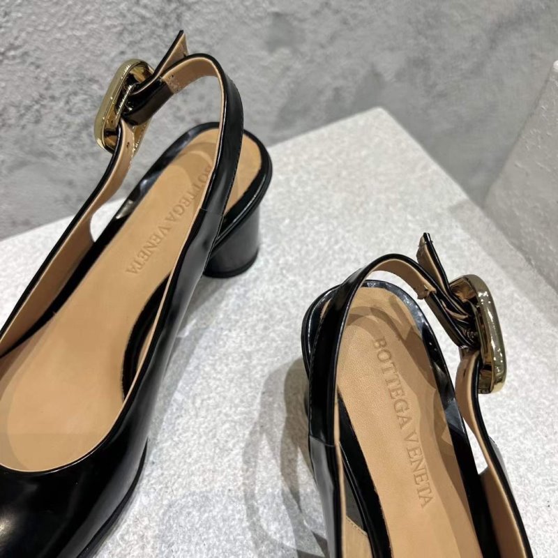 Bottega Veneta Round Head Heeled Sandals SH010024