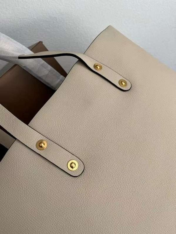 Burberry Shopping Tote Bag BG02670