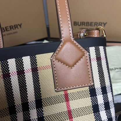 Burberry Tote Bucket Bag BG02675