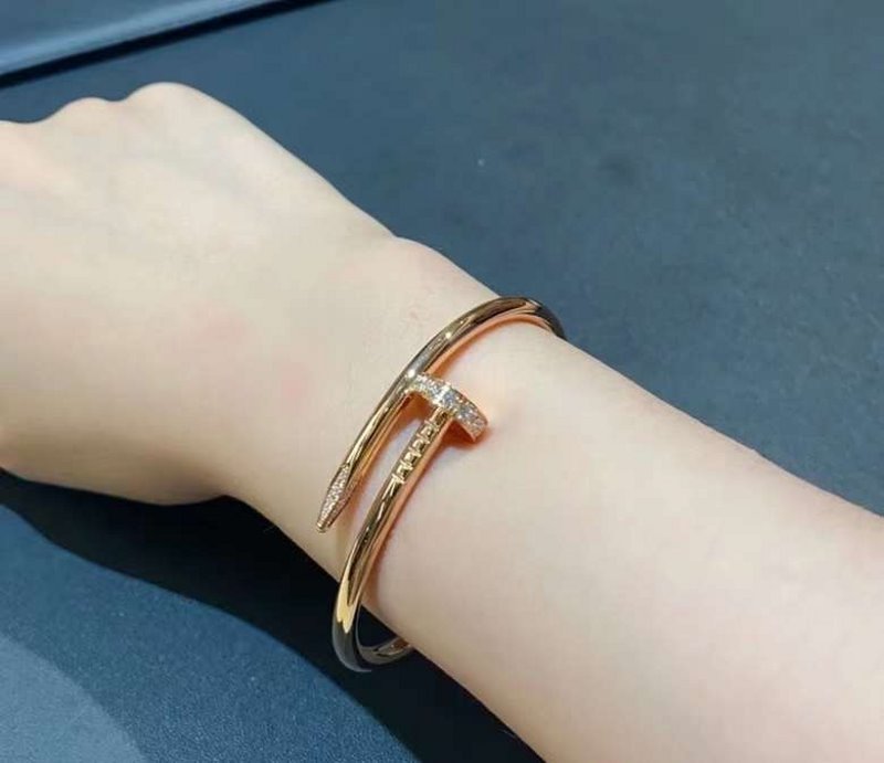 Cartier Juste un Clou Nail Diamond Bracelet JWLH0156