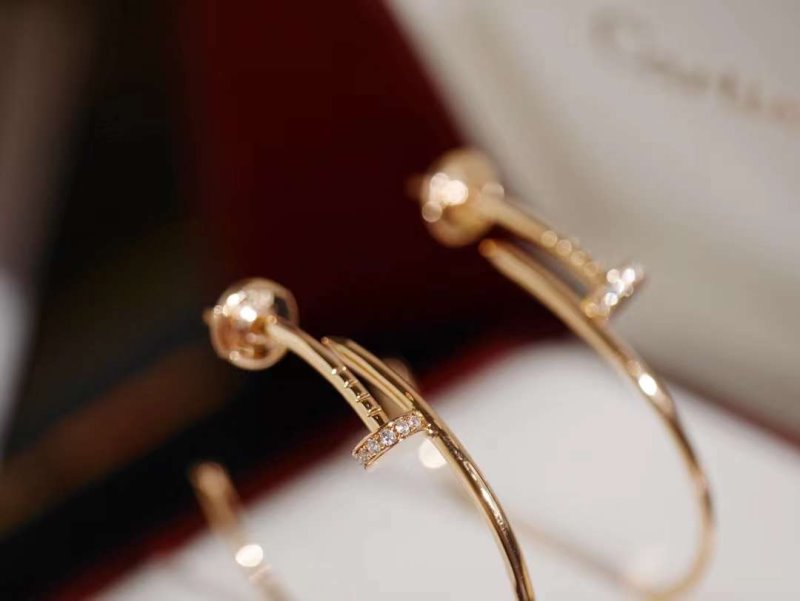 Cartier Juste un Clou Nail Earrings JWLH0152
