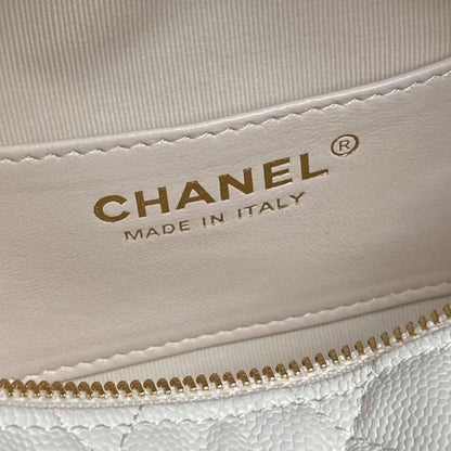 Chanel C Hand Bag BG0525112