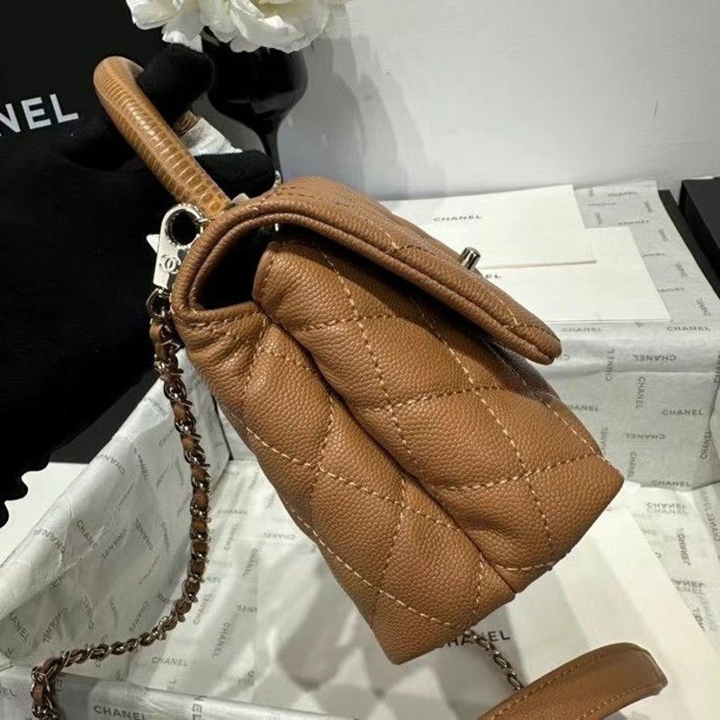 Chanel Coco Handle Bag BG0525035
