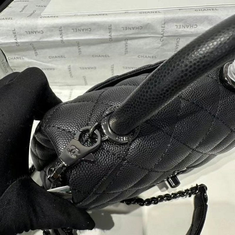 Chanel Coco Handle Bag BG0525036