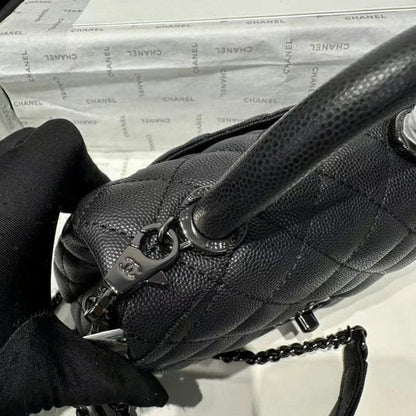 Chanel Coco Handle Bag BG0525036