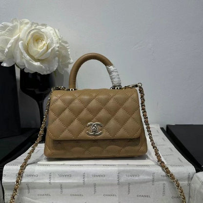 Chanel Coco Handle Bag BG0525041