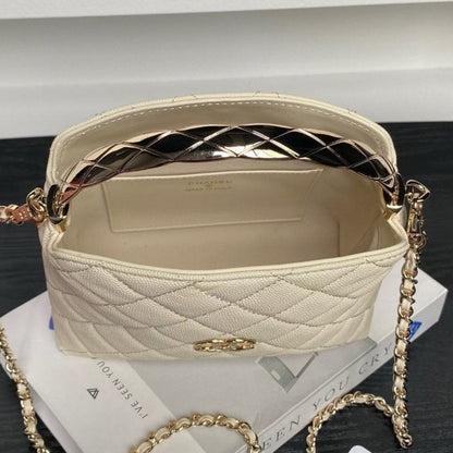 Chanel Coco crush Handle Bag BG0525097