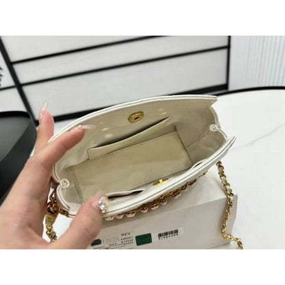 Chanel Cross Body Bag BG02754