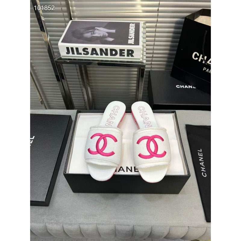 Chanel Flat Slippers SH010072