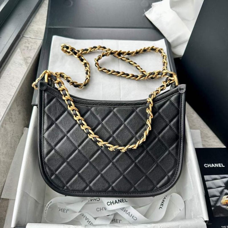 Chanel Hobo Bag BG030579