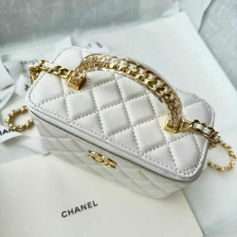 Chanel Makeup Box BG030571