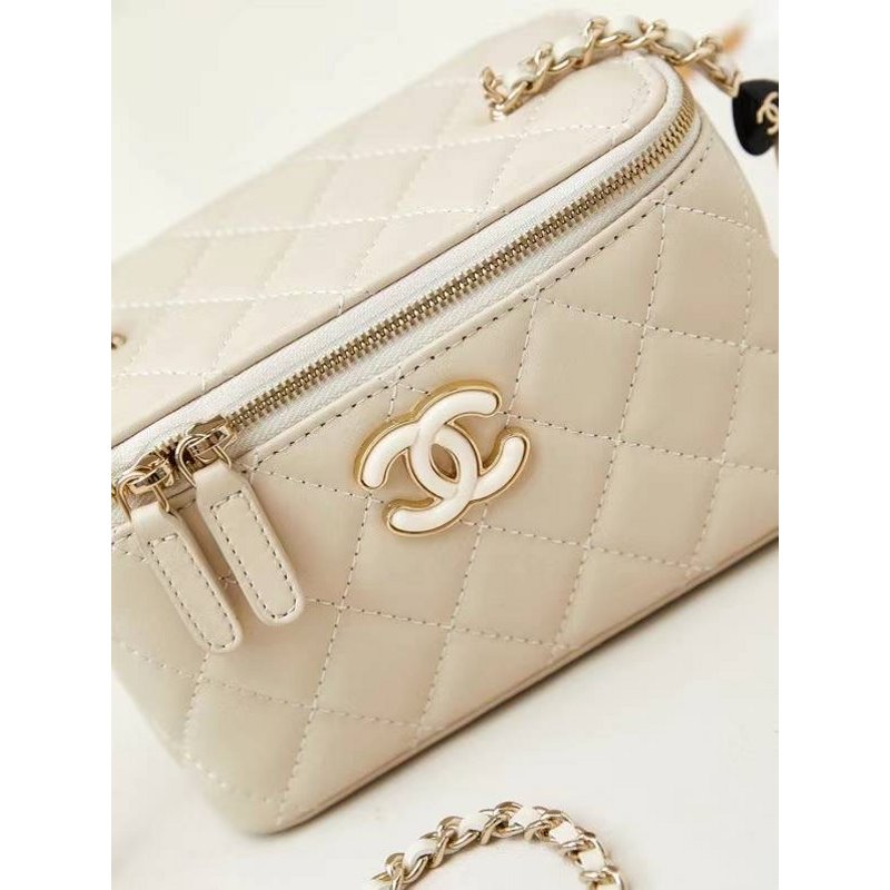 Chanel Makeup Small Bag BG02755