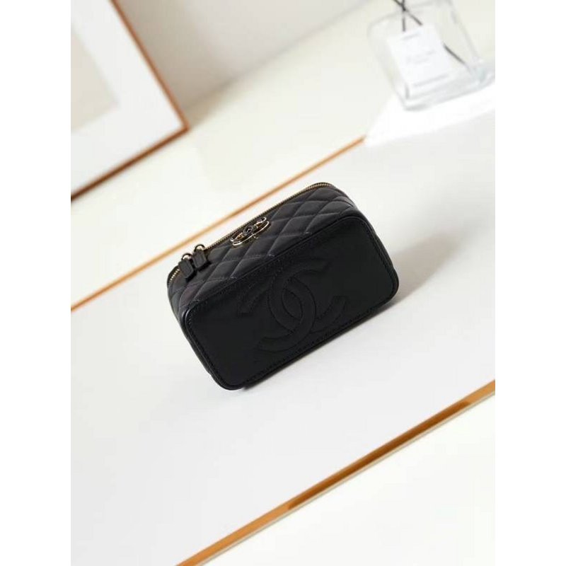 Chanel Makeup Small Bag BG02758