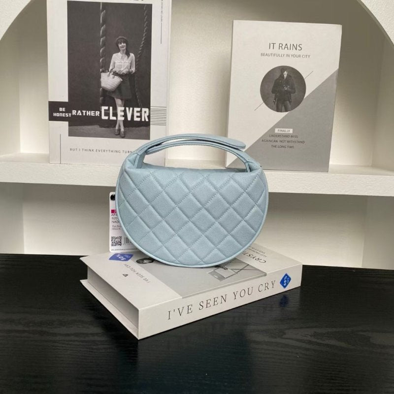Chanel Moon Bag BG0525110