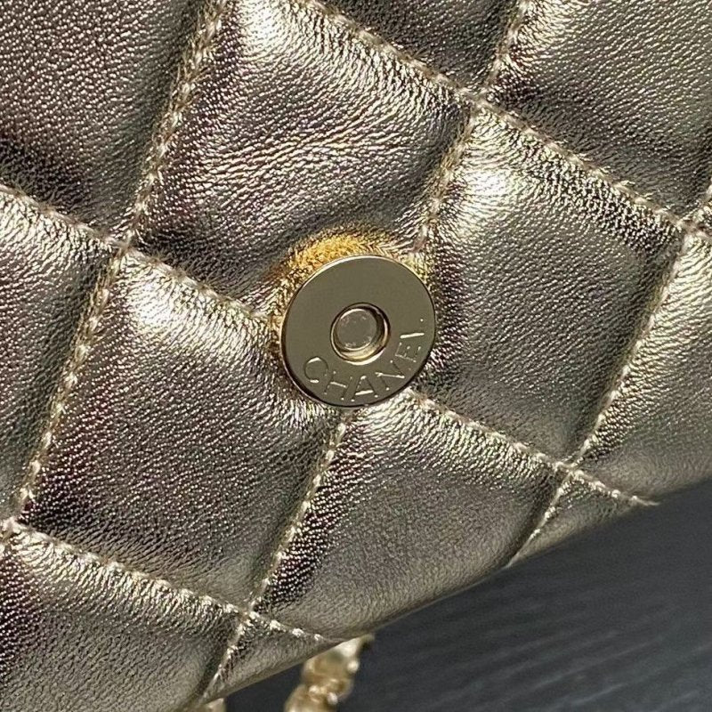 Chanel Small Chain Hand Bag BG0525119