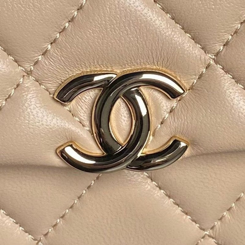 Chanel Small Chain Hand Bag BG0525123