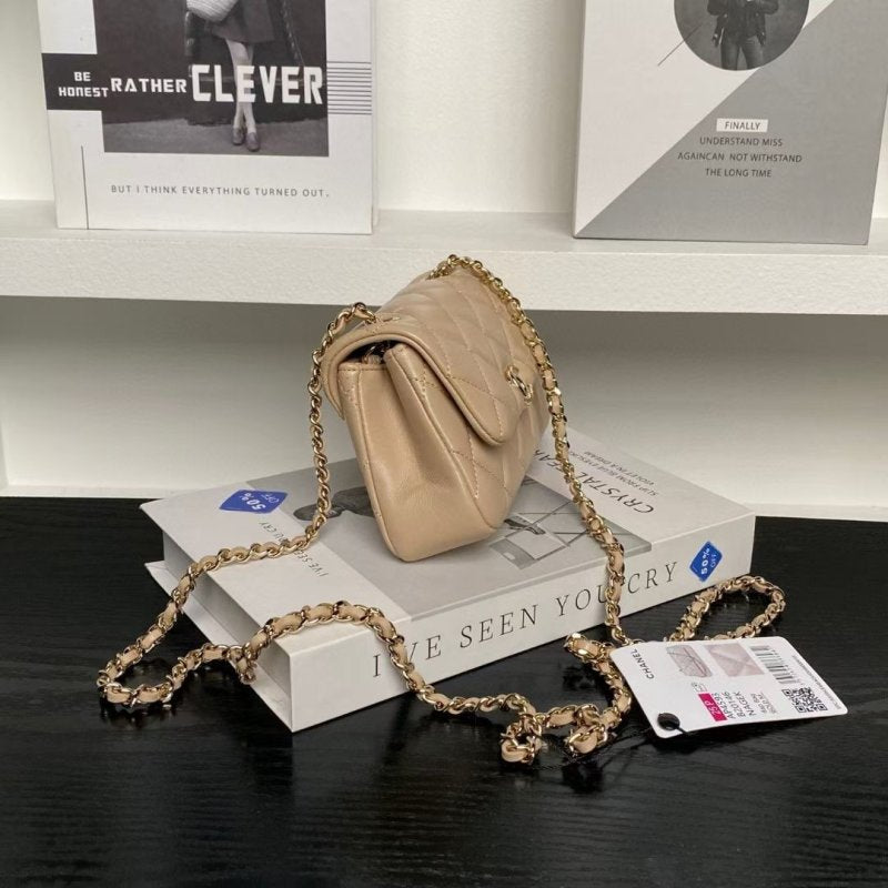 Chanel Small Chain Hand Bag BG0525123