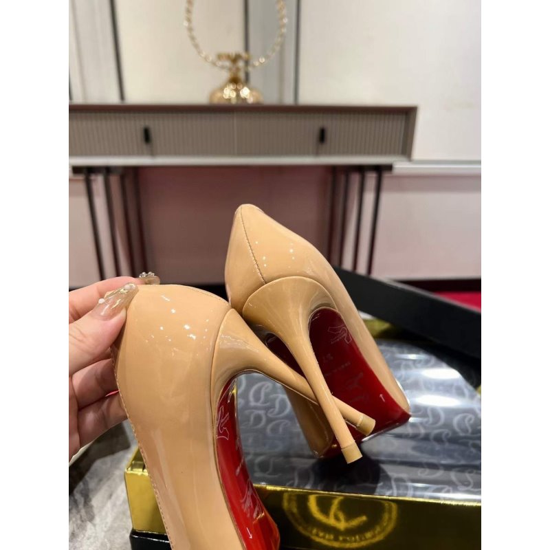 Christian Louboutin Pointy Classic Shoes SH010122