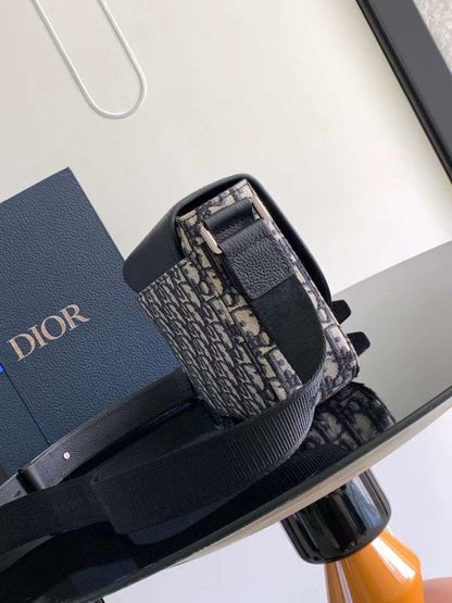 Dior Shoulder Bag BG02352