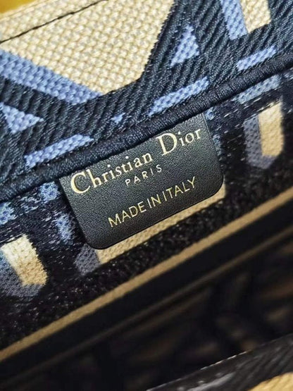 Dior Tote Hand Bag BG02384