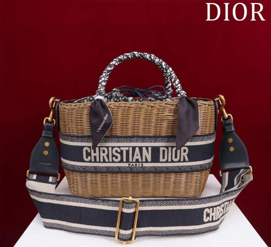 Dior Wicker Bag BG02344