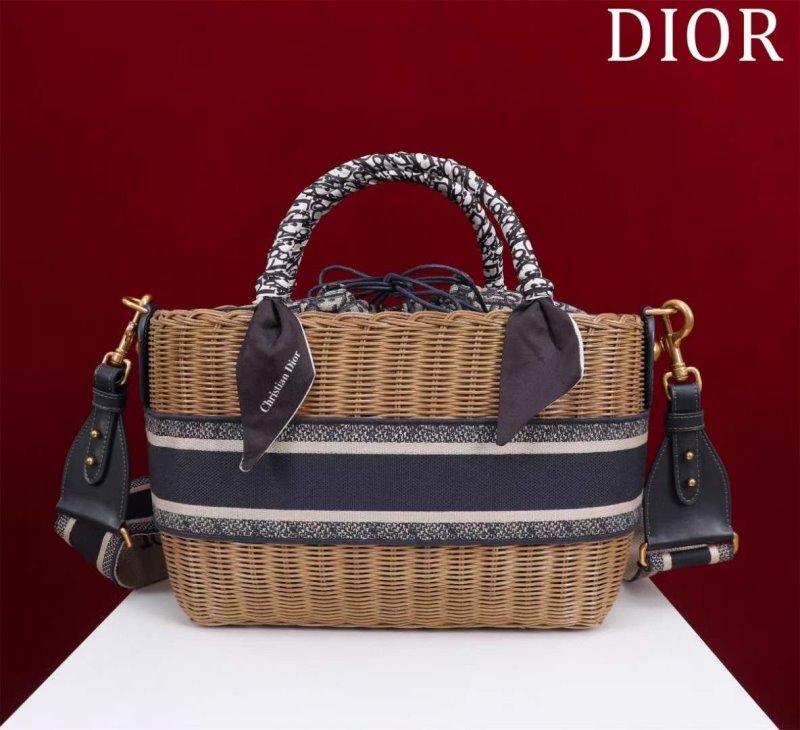 Dior Wicker Bag BG02344