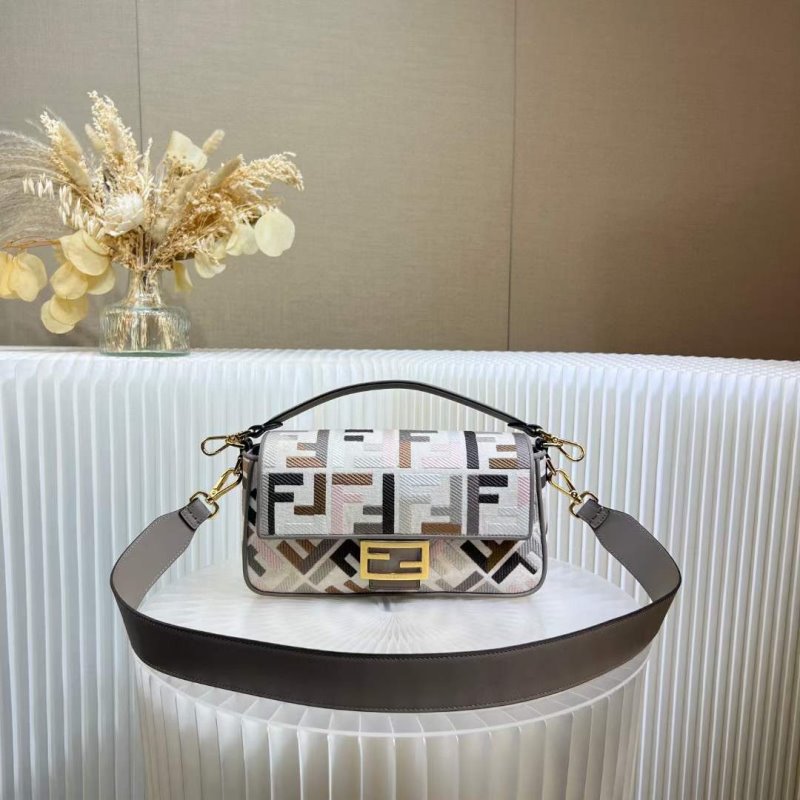 Fendi Baguette Bag BG02818