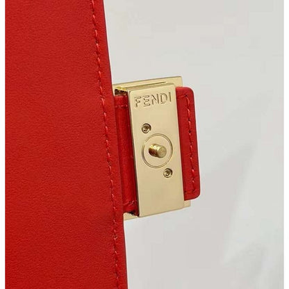 Fendi Baguette Chain Wallet BG02994