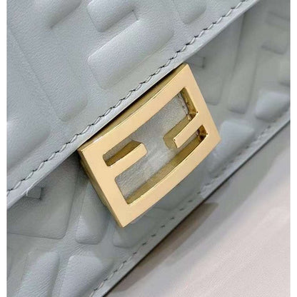 Fendi Baguette Chain Wallet BG02995