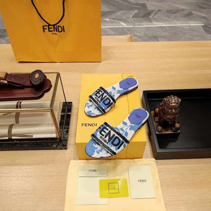 Fendi Classic Printed Slippers SH010153