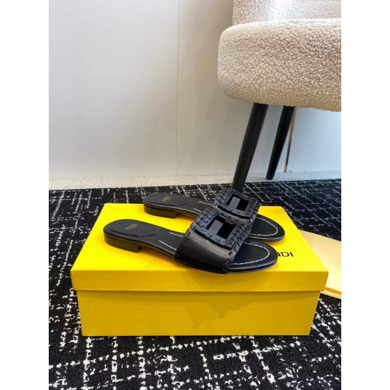 Fendi Flat Slippers  SH011072