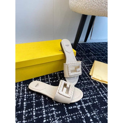 Fendi Flat Slippers  SH011074