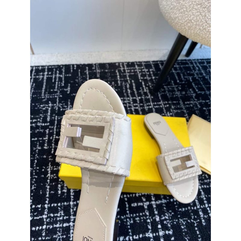 Fendi Flat Slippers  SH011074