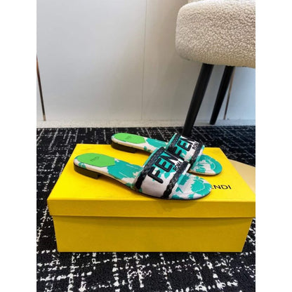 Fendi Flat Slippers  SH011077