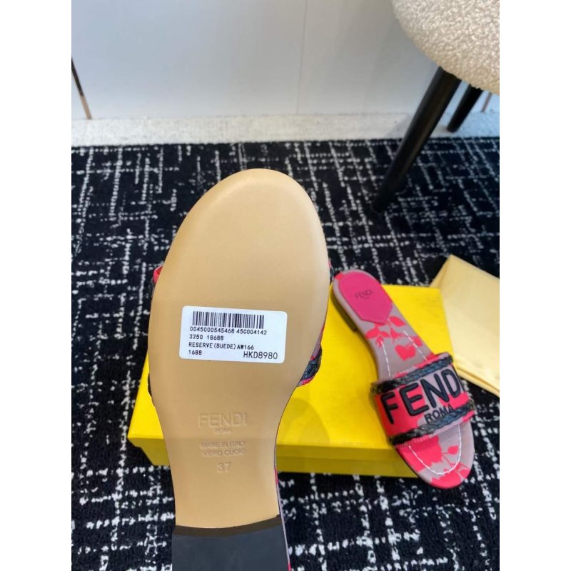 Fendi Flat Slippers  SH011079