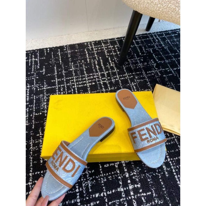 Fendi Flat Slippers  SH011080