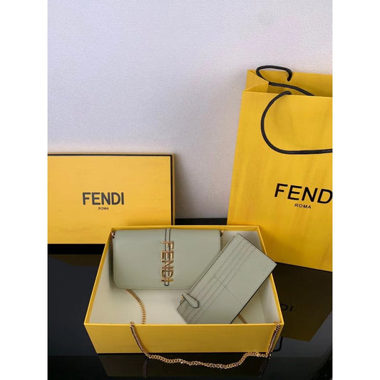 Fendi Leather Chain Bag BG0525193