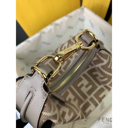 Fendi Moon Bag BG0525185