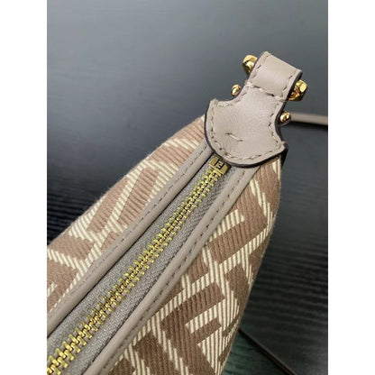 Fendi Moon Bag BG0525185