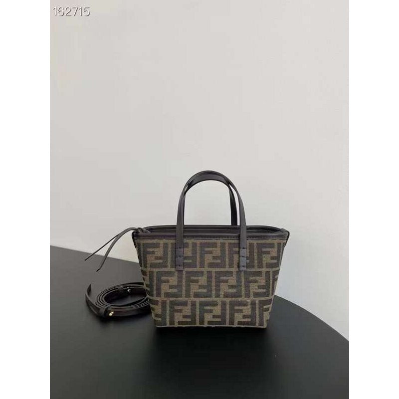 Fendi Shopping Basket BG02873