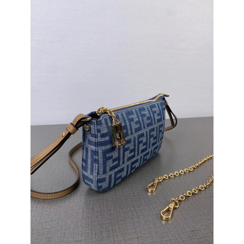 Fendi Shoulder Bag BG0525210