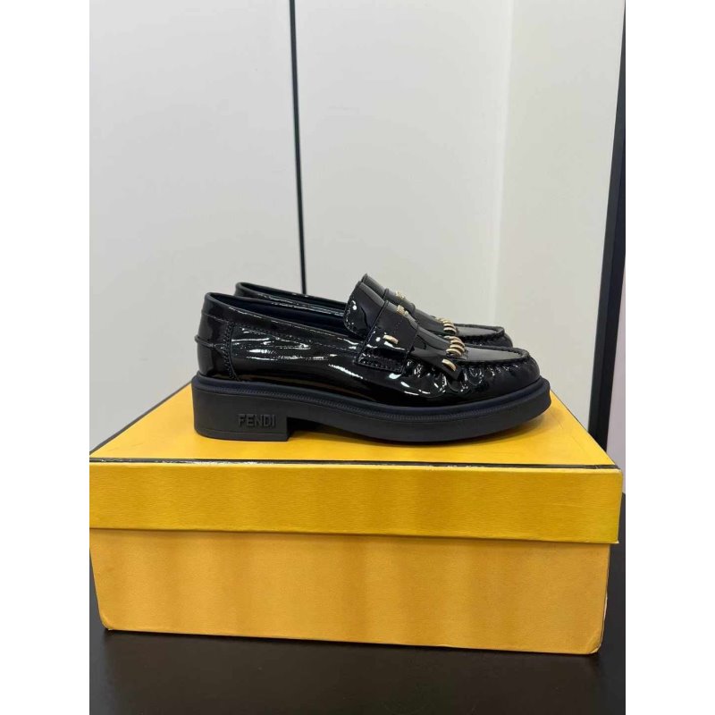 Fendi Tassel Loafers SH019963